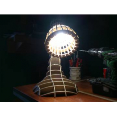 Moderno In Legno Griglia Lampada Da Tavolo Modello Vettoriale