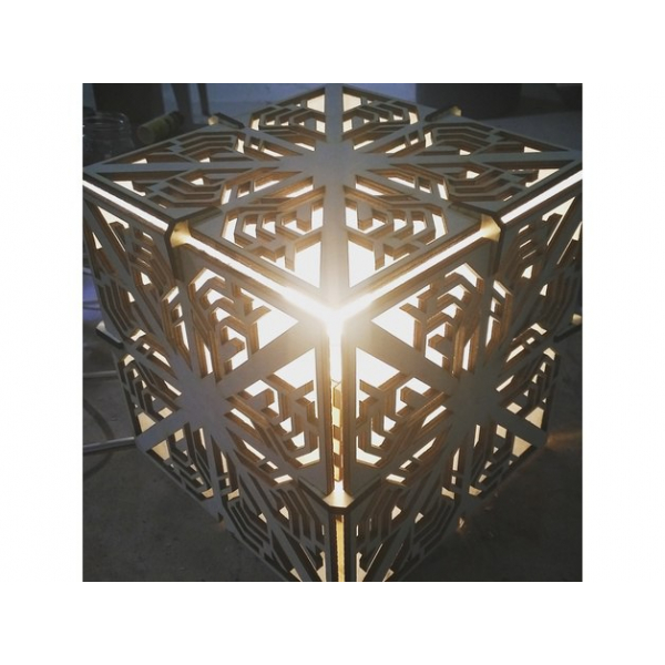 Geométrica Del Cubo De La Lámpara De Láser De Corte De La Plantilla Geométrica Del Cubo De La Lámpara De Láser De Corte De La Plantilla